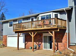 1350 Lakeside Dr, Howell, MI 48843