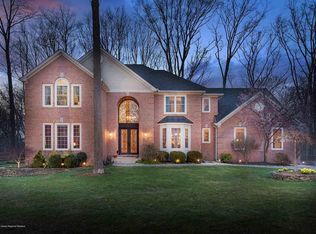 11 Leonard Pl, Tinton Falls, NJ 07724