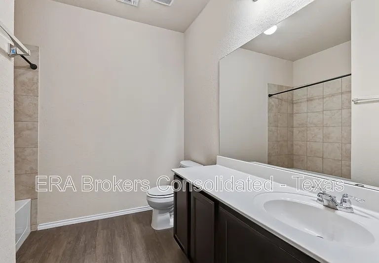 10610 Green Lake Dr — Photo 21