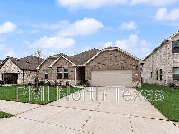 3rd image of 1404 Winters Way