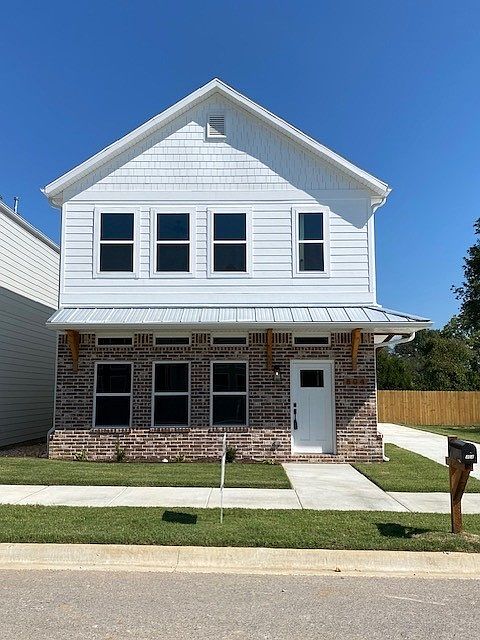1st image of 804 S Jagger Ln