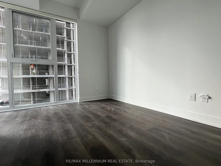 370 Martha St #1608 — Photo 27