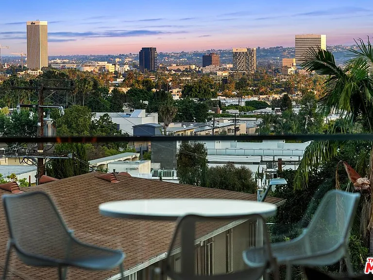 8420 Sunset Blvd #307 — Photo 3