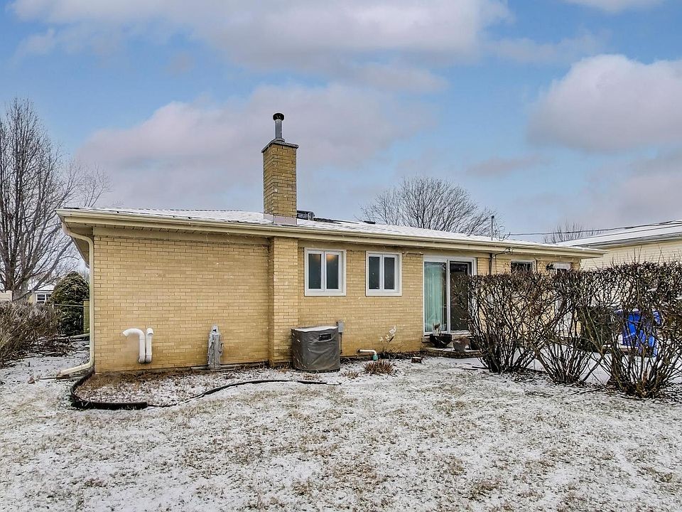 2nd image of 408 S Deborah Ln