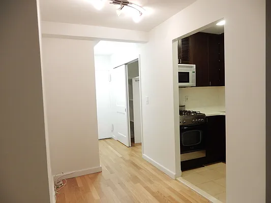 Rented by Starts New York Realty LLC | media 13