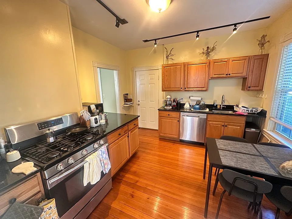 24 Norris St #2
