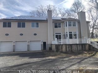 301 Hendrickson Rd, Freehold, NJ 07728