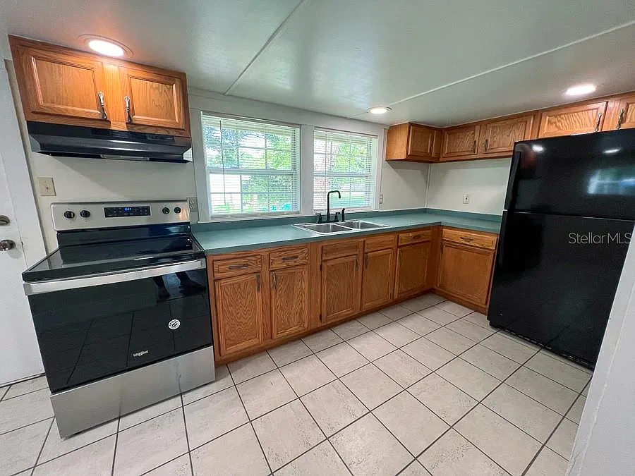 1 bed, 1.0 bath, 864 sqft, $1,150 — Photo 4