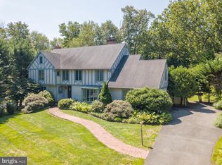 1003 Warwick Ln, Wilmington, DE 19807