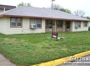 208 W Charlotte St, Salina, KS 67401