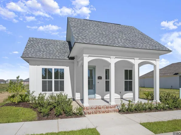 5127 Stonewater Dr, Gonzales, LA 70737
