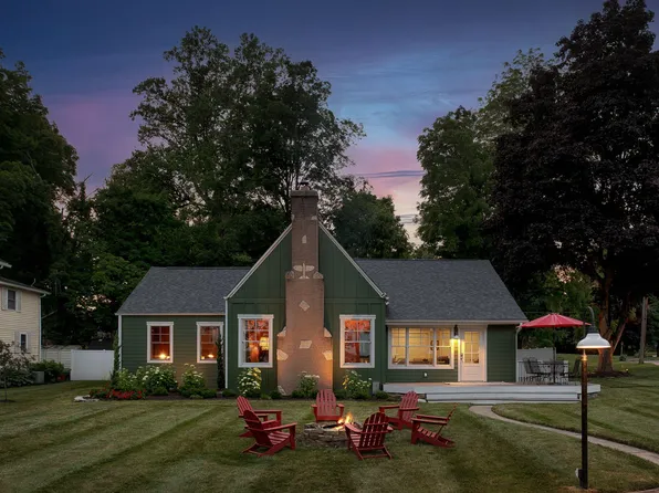 110 Boardman Dr, La Porte, IN 46350