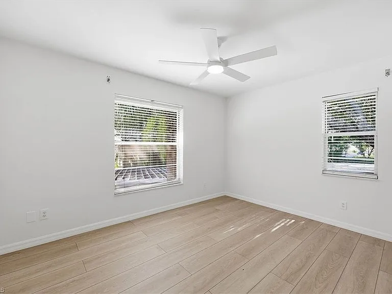 138 Pebble Shores Dr #201 — Photo 17