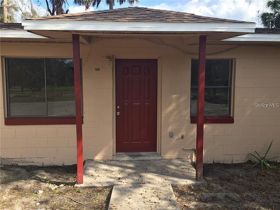 2nd image of 1011 S Oleander Ave #B