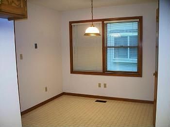 5th image of 12024 E 86th St