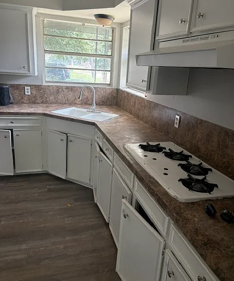 802 S 4th St — Photo 2