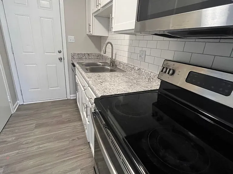 7569 Faraday Pl — Photo 31