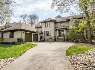 19814 River Falls Dr, Davidson, NC 28036