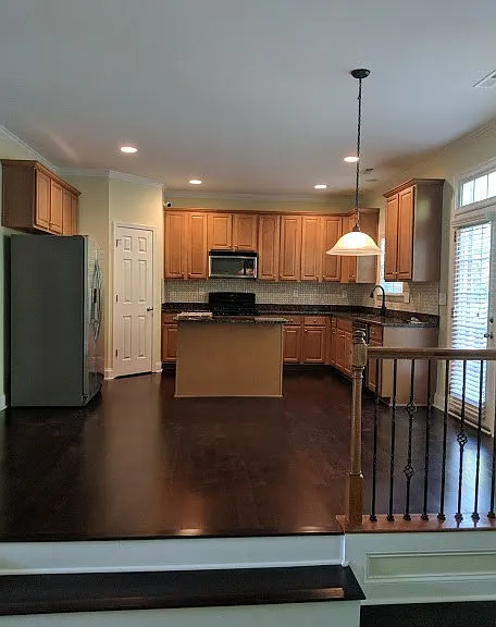 10832 Clark St — Photo 3