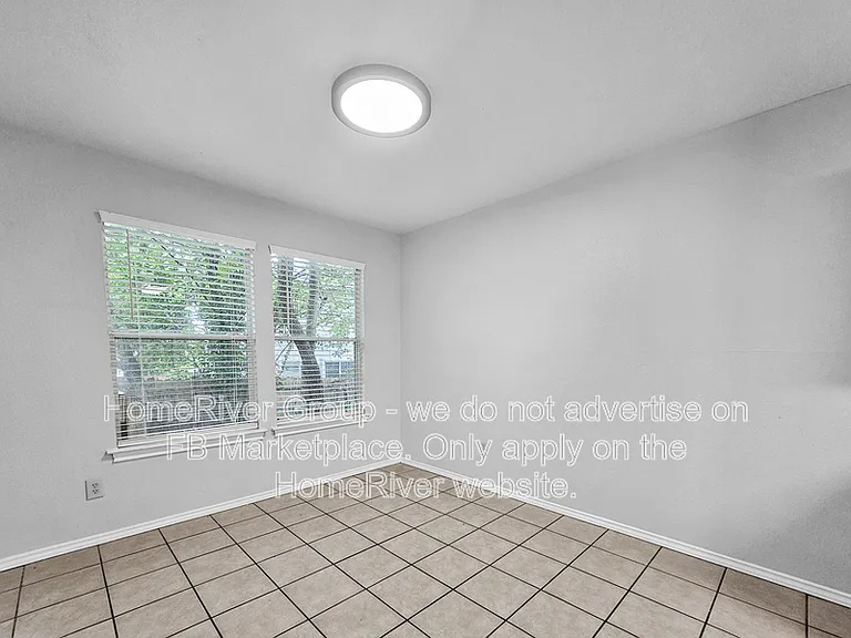 894 Sagewood Trl — Photo 5