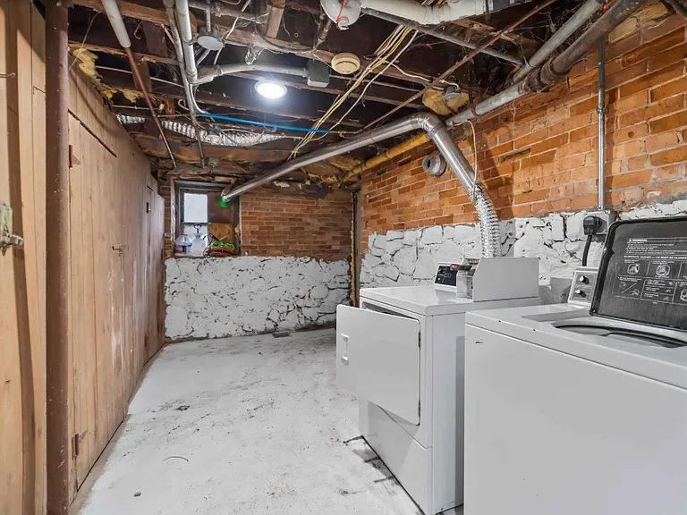 164 Washington St #4 — Photo 10