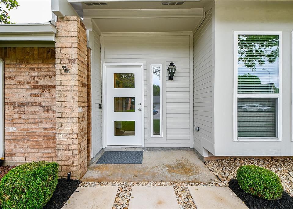 1st image of 1923 Brushy Creek Dr