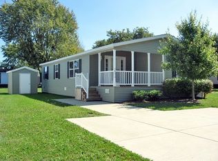 38074 Cordon Ct, Clinton Township, MI 48038