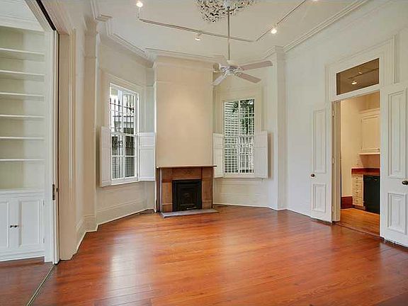 3rd image of 2301 Magazine St #E