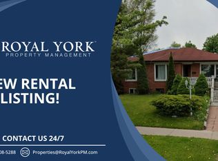 8 Farmbrook Rd, Toronto, ON M1J 2S4