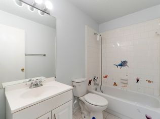 206 Shady Brook Dr, Arlington, TX 76002