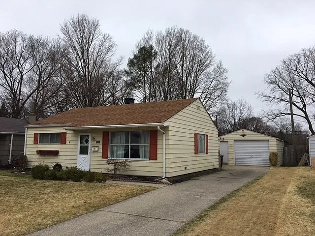 1137 Byron Dr photo 1