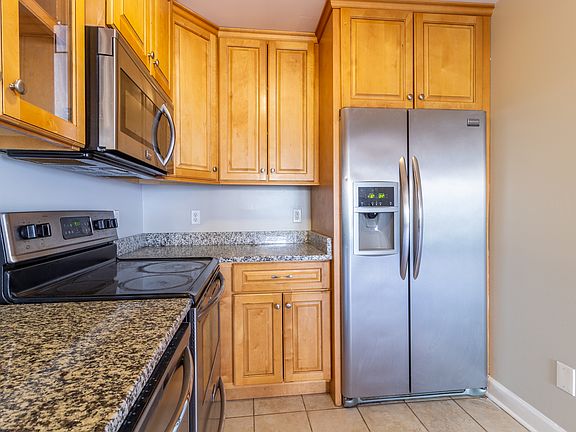 5th image of 309 Elderwood Ct
