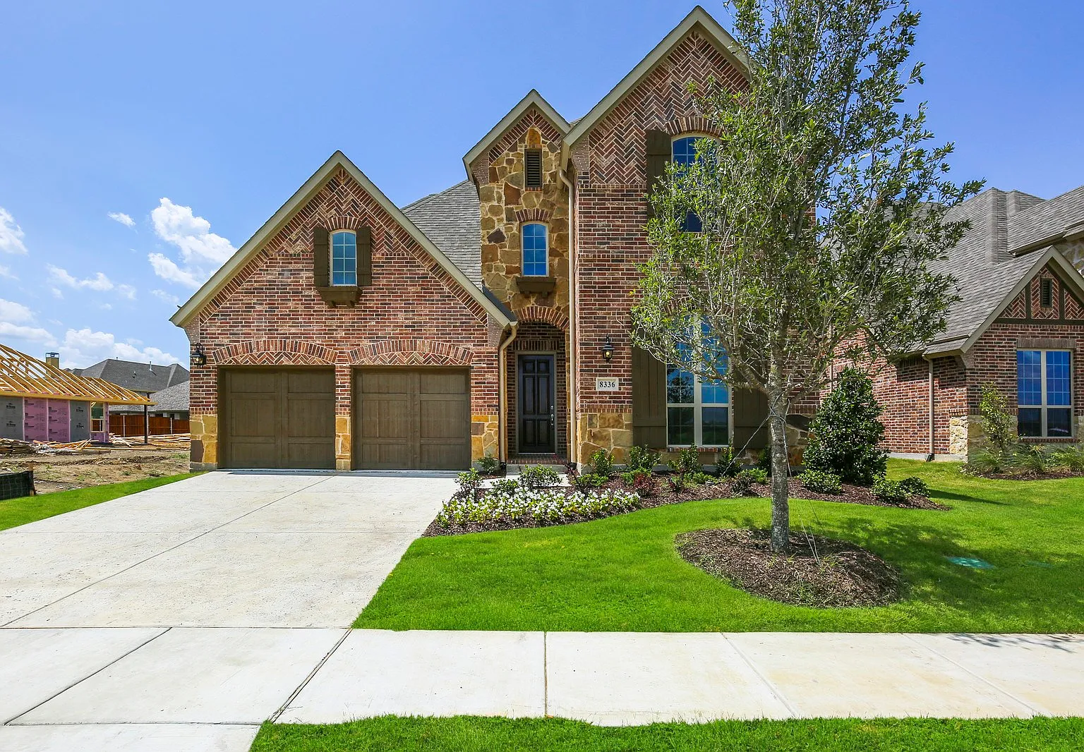 4 bed, 5.5 bath, 3518 sqft, $4,100 — Photo 3