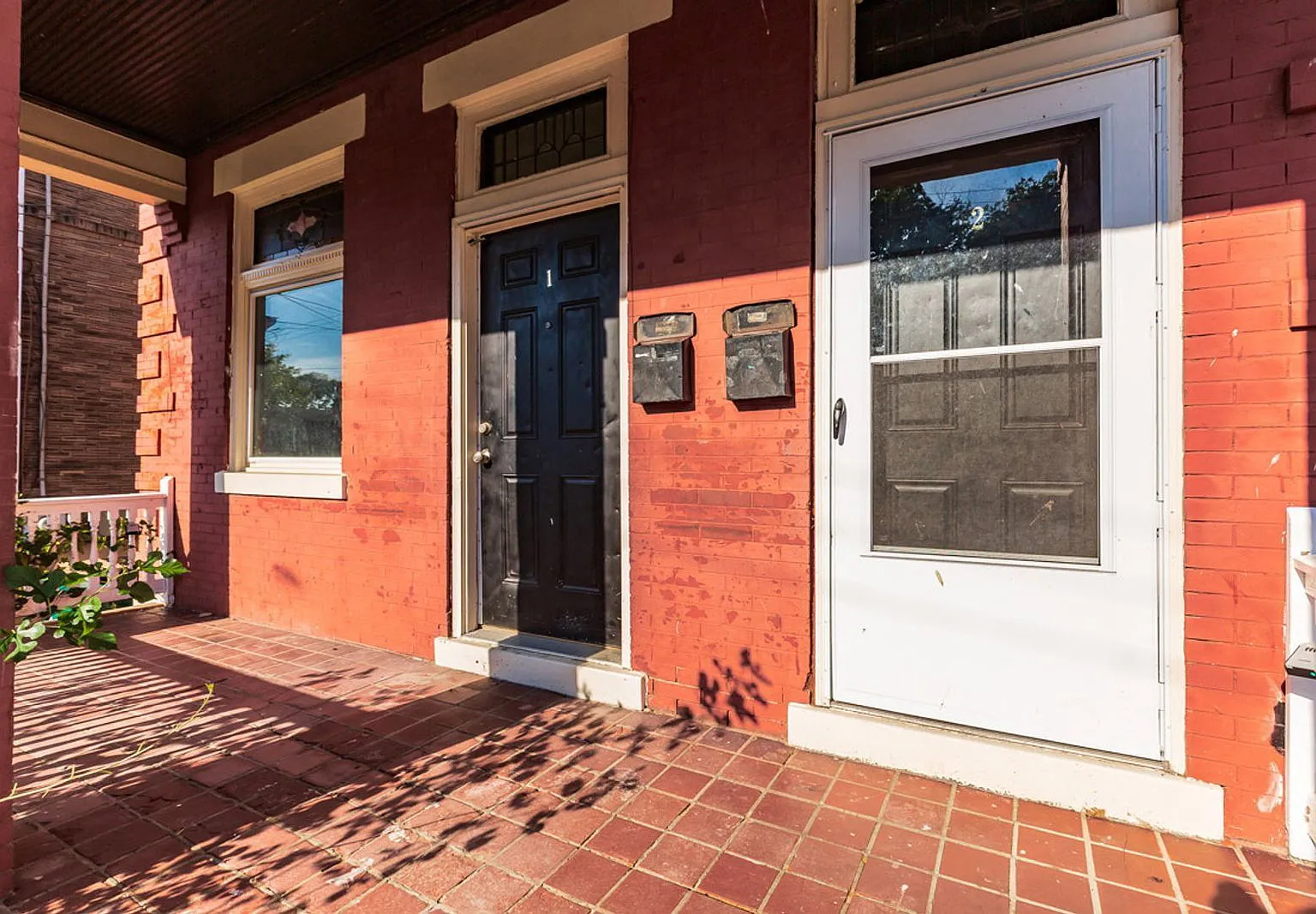 3 bed, 1.0 bath, 1692 sqft, $1,425 — Photo 2