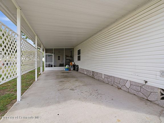 3rd image of 15439 Brookridge Blvd