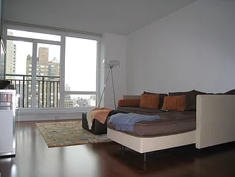 Rented by Sumitomo Real Estate Sales