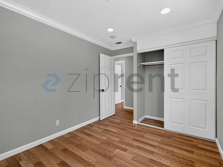533 Don Carlos Ct — Photo 22