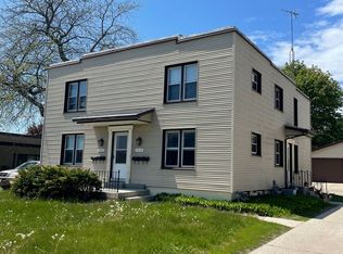 1422 N 8th St #1424A, Manitowoc, WI 54220