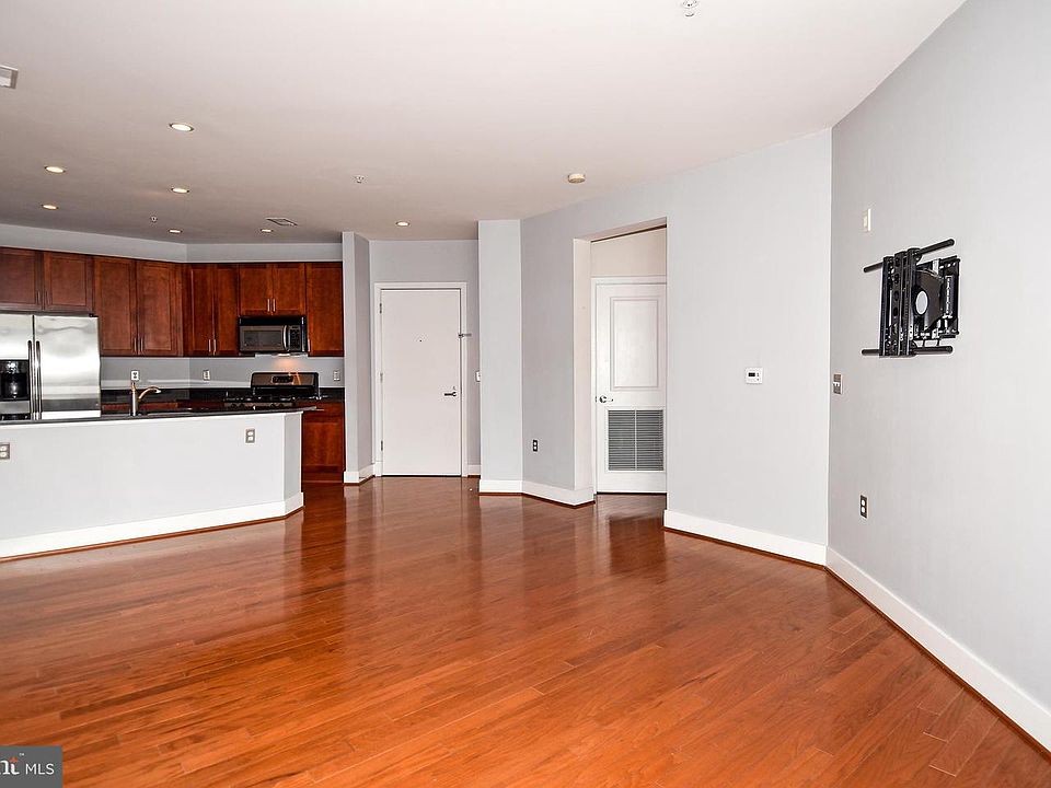 1st image of 1800 Wilson Blvd #301