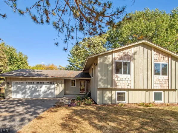 4762 Debra Cir, Shoreview, MN 55126