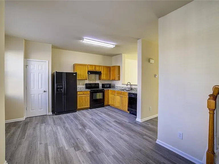 2247 Landing Ridge Dr — Photo 12