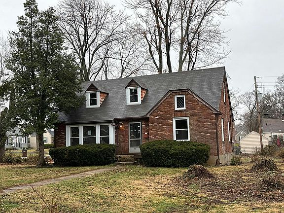 2nd image of 221 Don Allen Rd