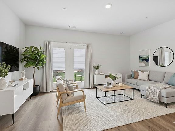 5th image of 130 Grayson Cir
