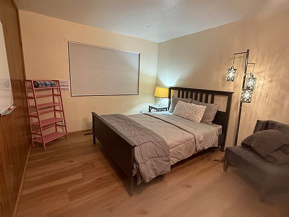 4th image of 345 Lookout Dr #1B