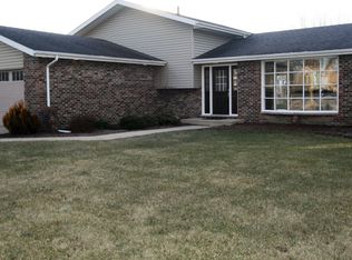 425 Fairlane Dr, Joliet, IL