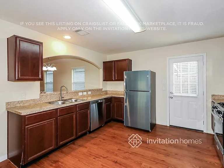 18802 Dennington Dr — Photo 8