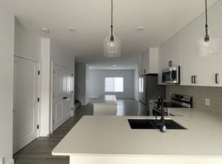 4021 Hawthorn Line SW, Edmonton, AB T6X1Y6