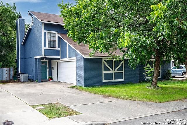 1st image of 12138 VISTA NOGAL ST