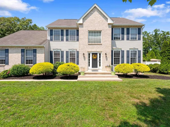 407 Aurora Dr, Egg Harbor Township, NJ 08234