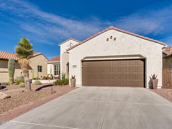 4th image of 2605 E Josephine View Dr
